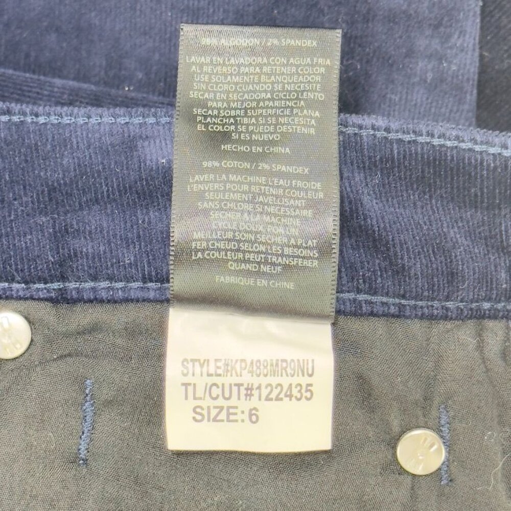 Jeans - Picture 8 of 9